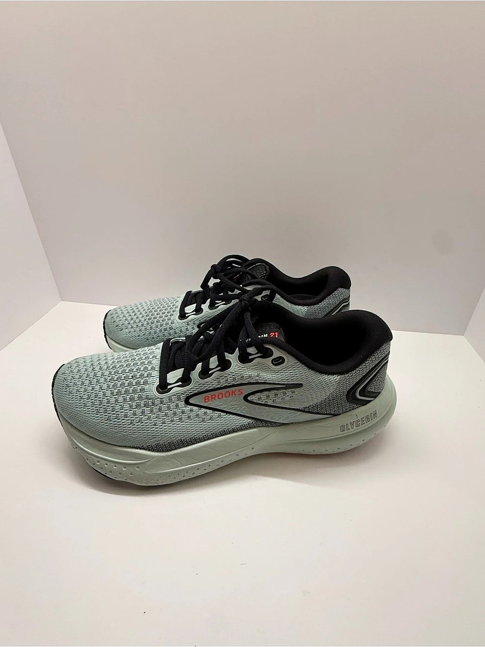Brooks Ghost Athletic Shoes Gray/Black US 10 B Like New